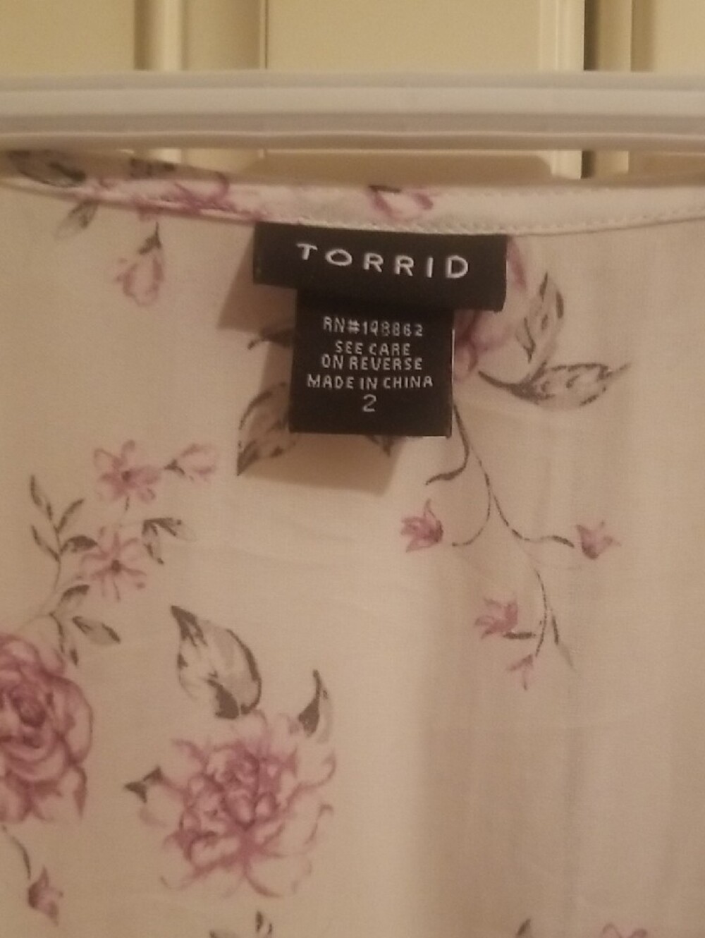 torrid White Floral Ruffle Wrap Blouse 2 - Picture 2 of 7